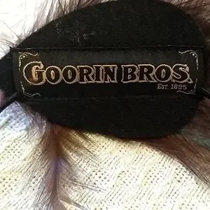 Goorin Bros® vintage feather headband! Shop 1920s Headpieces - Retro Ostrich Feather Headband  main image 3